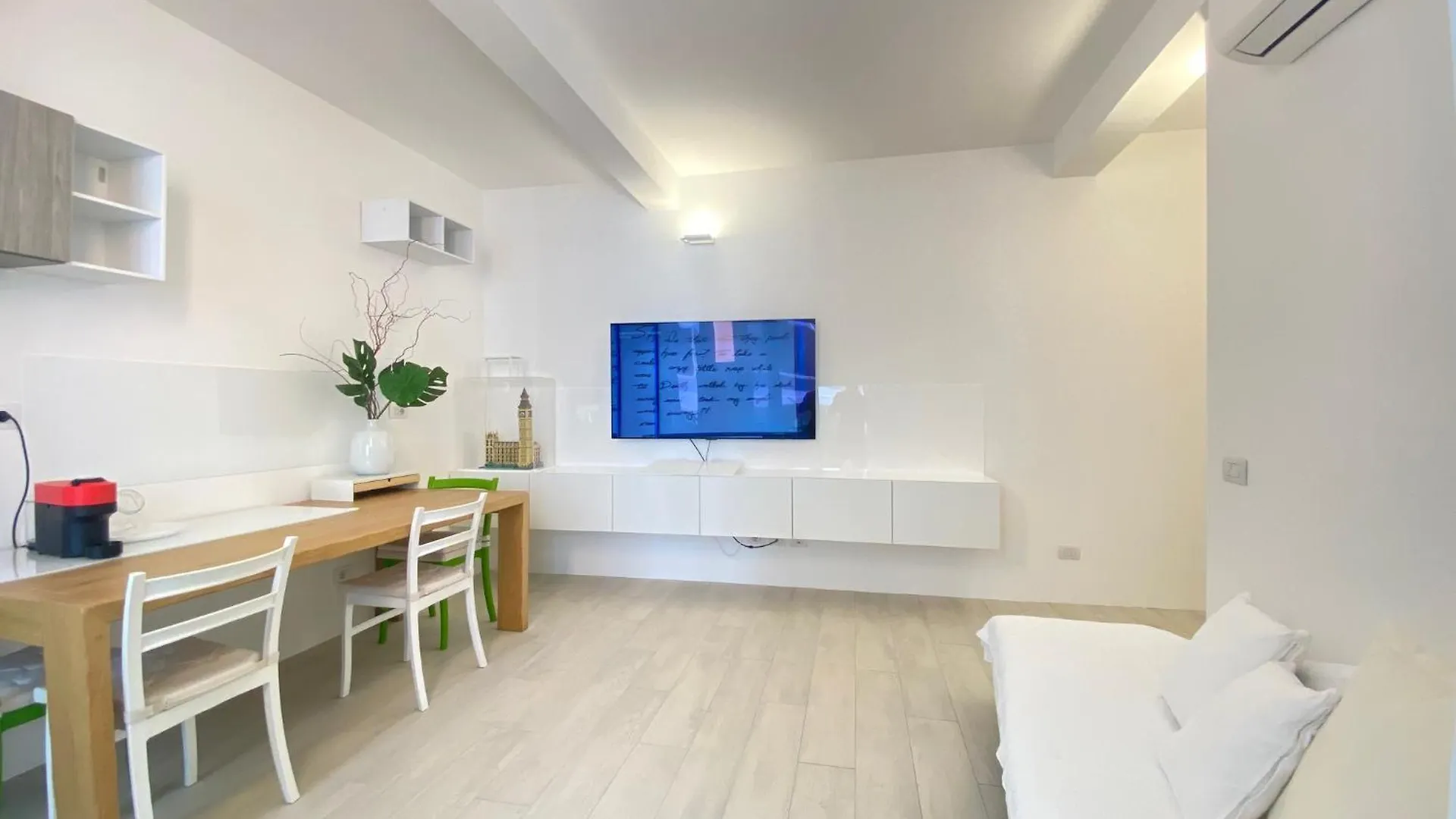 Apartment Belfiore Milano 0*,